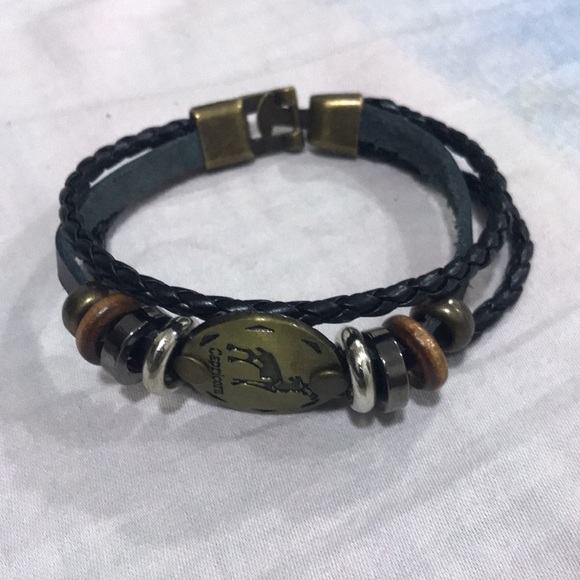 Other - Wealth charm bracelet